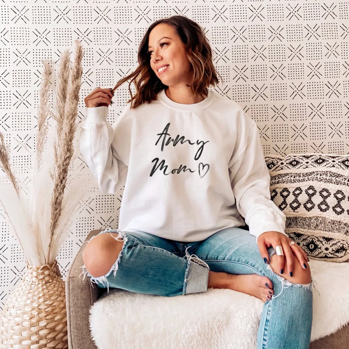 Army Mom Chalk Handwriting T-shirts