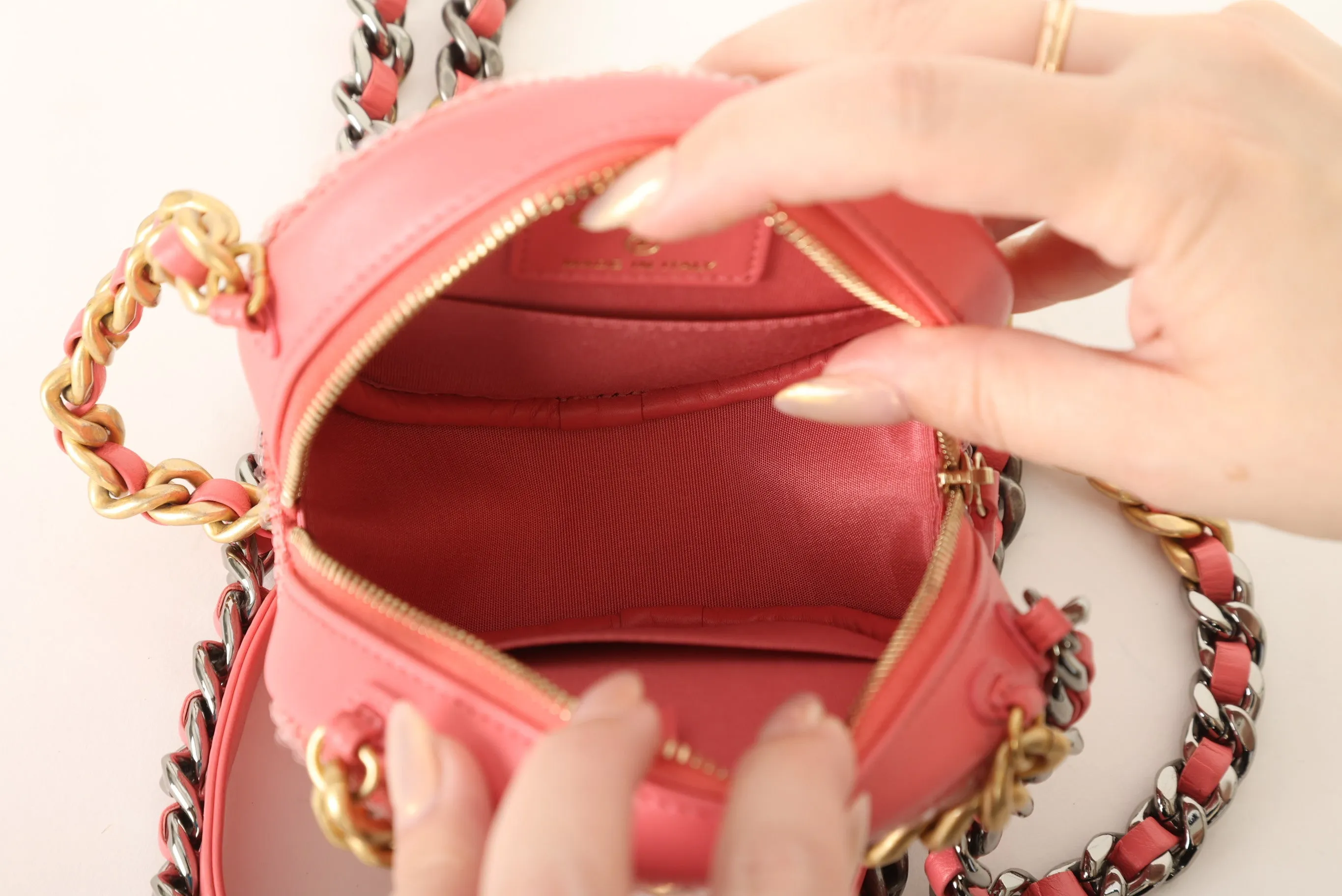 Chanel 19 Sequin Round Crossbody
