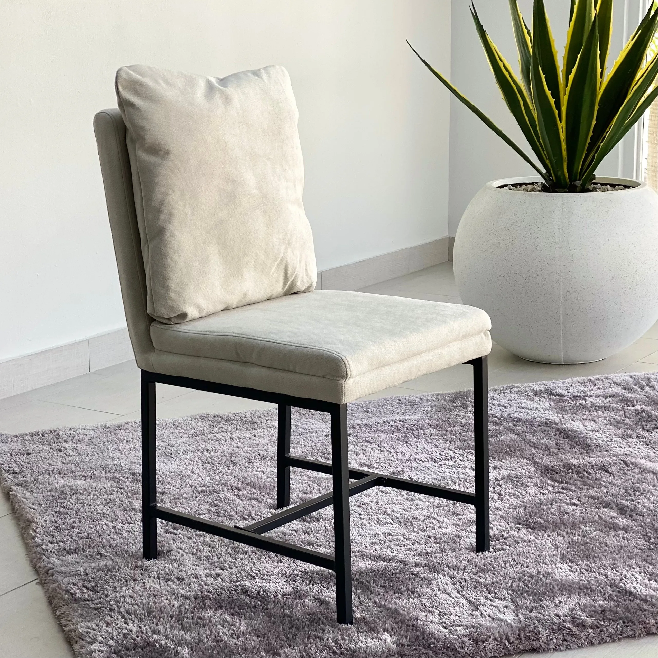 Criss Cross White Top White Legs Dining Table Set