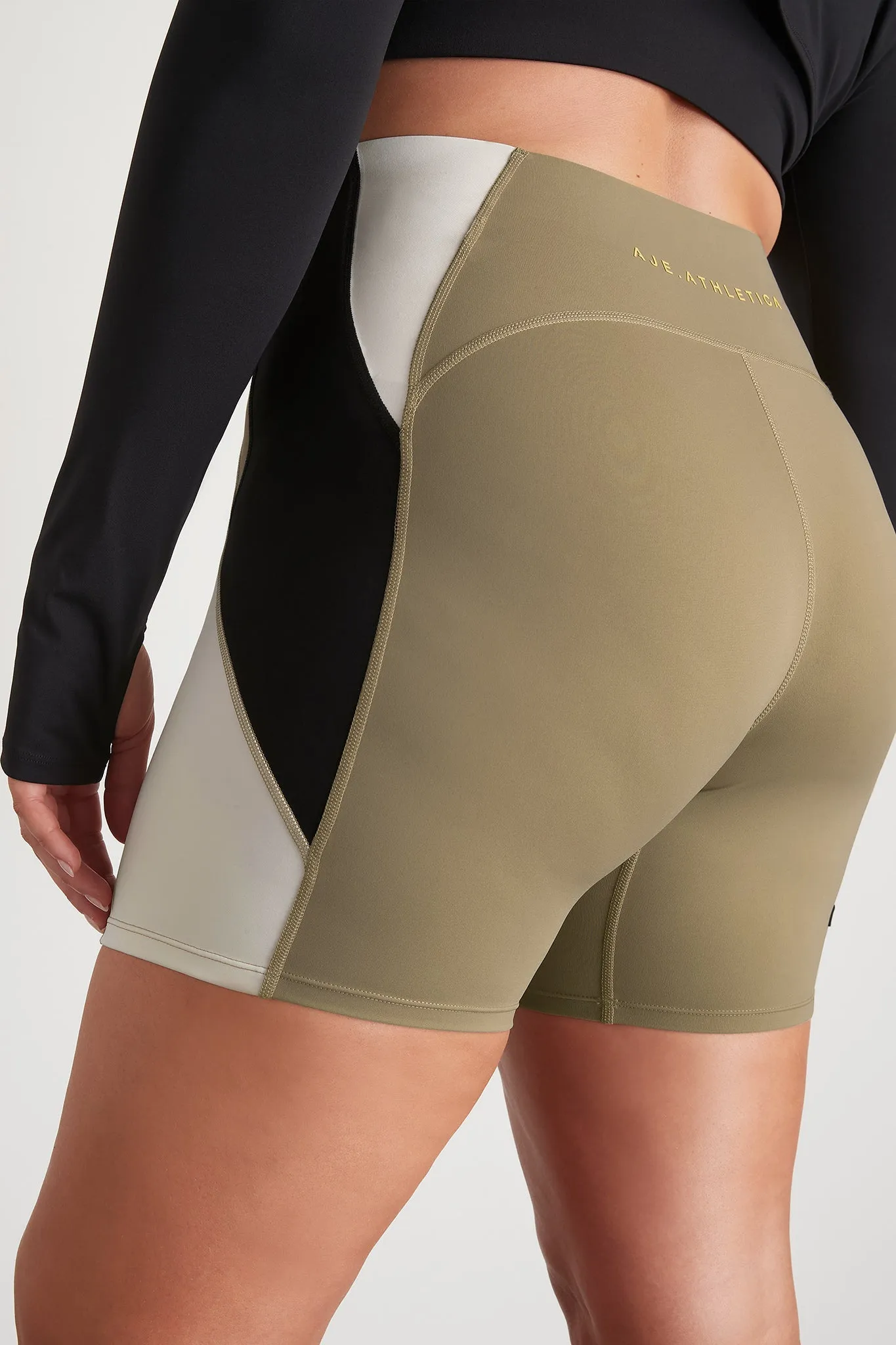 Panelled Bike Short 615