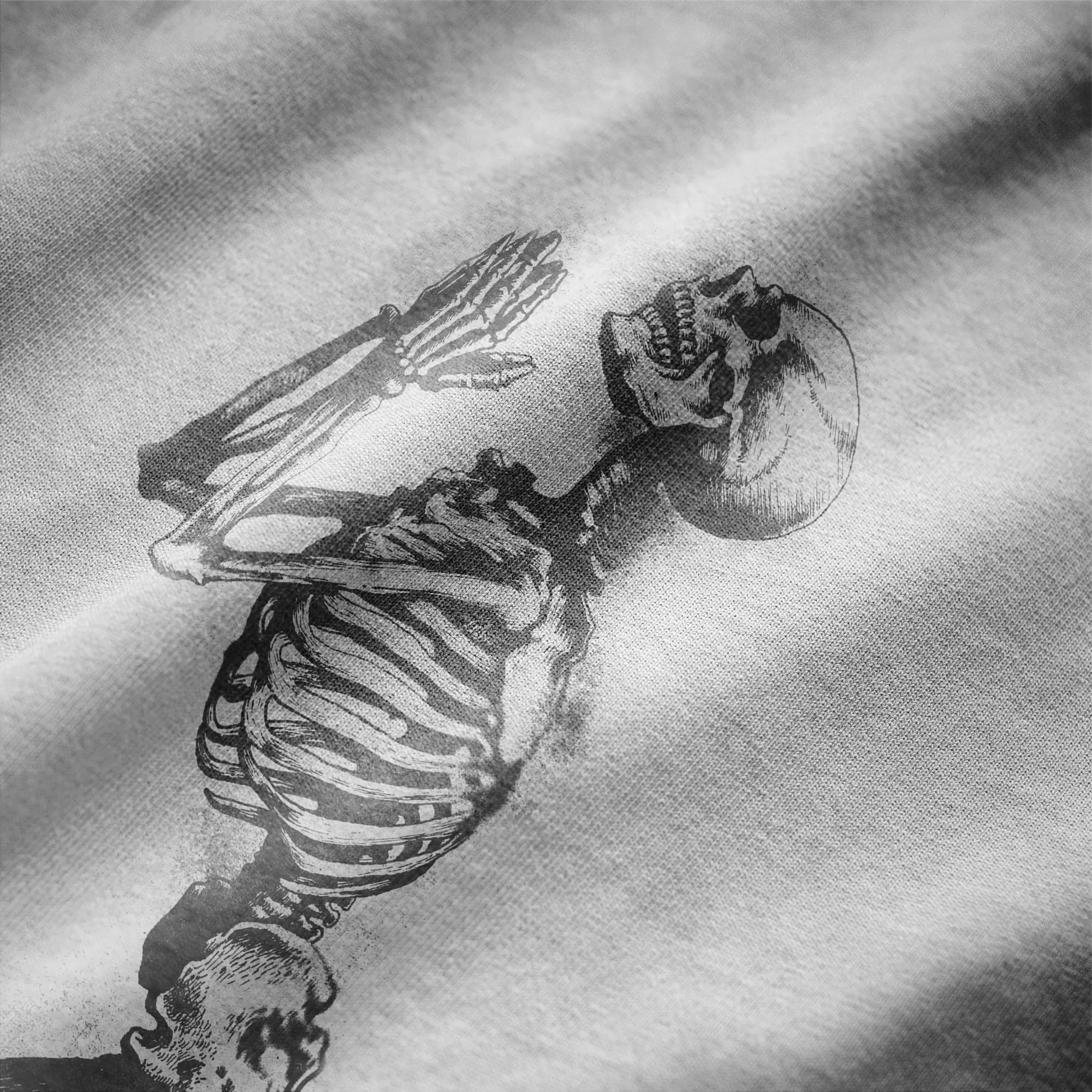 PRAYING SKELETON T-SHIRT WASHED BLACK